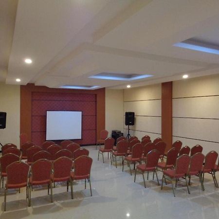 Grand Dian Hotel Slawi Tegal  Luaran gambar