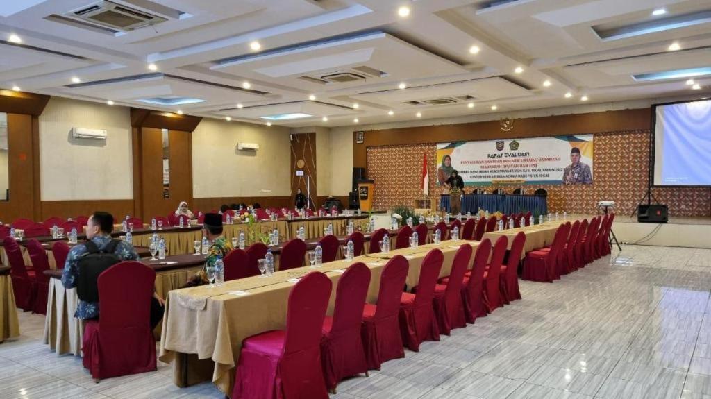 Grand Dian Hotel Slawi Tegal  Luaran gambar
