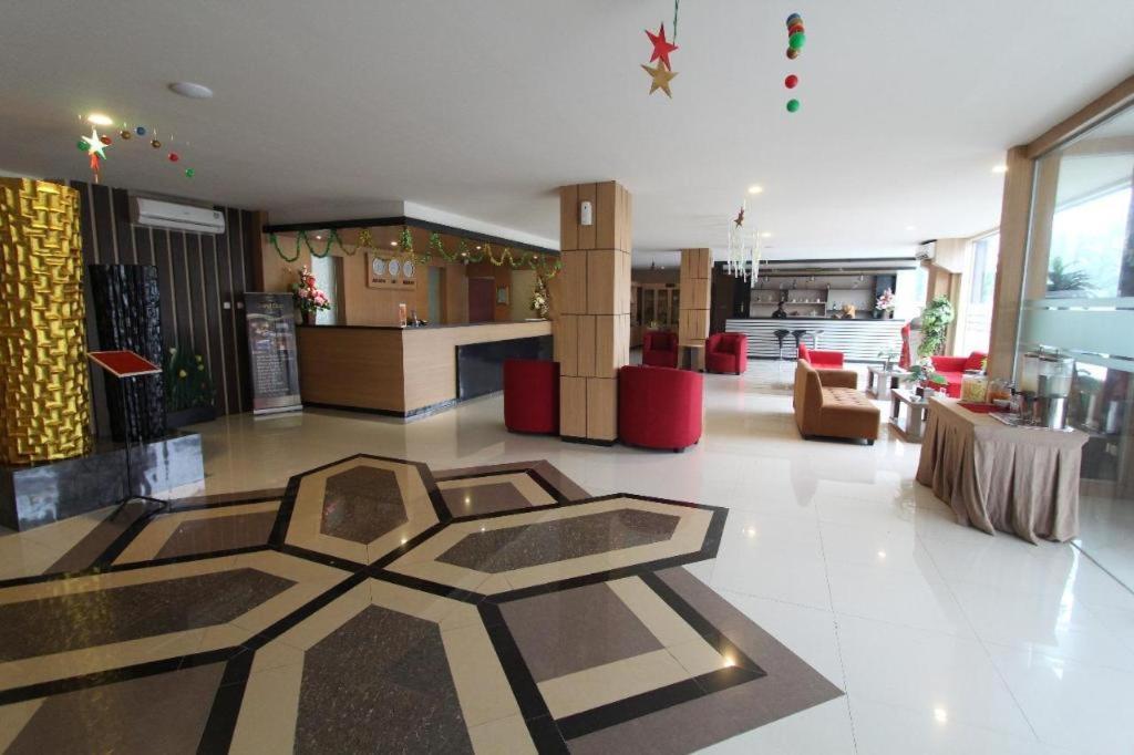 Grand Dian Hotel Slawi Tegal  Luaran gambar