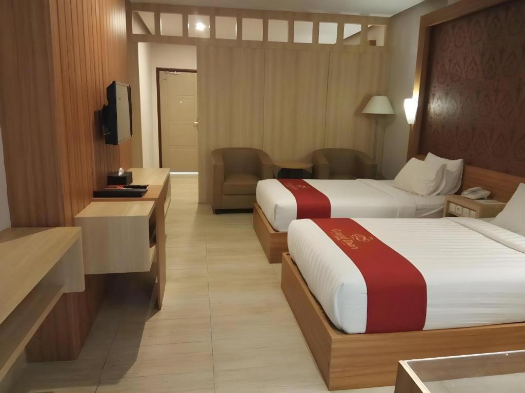 Grand Dian Hotel Slawi Tegal  Luaran gambar