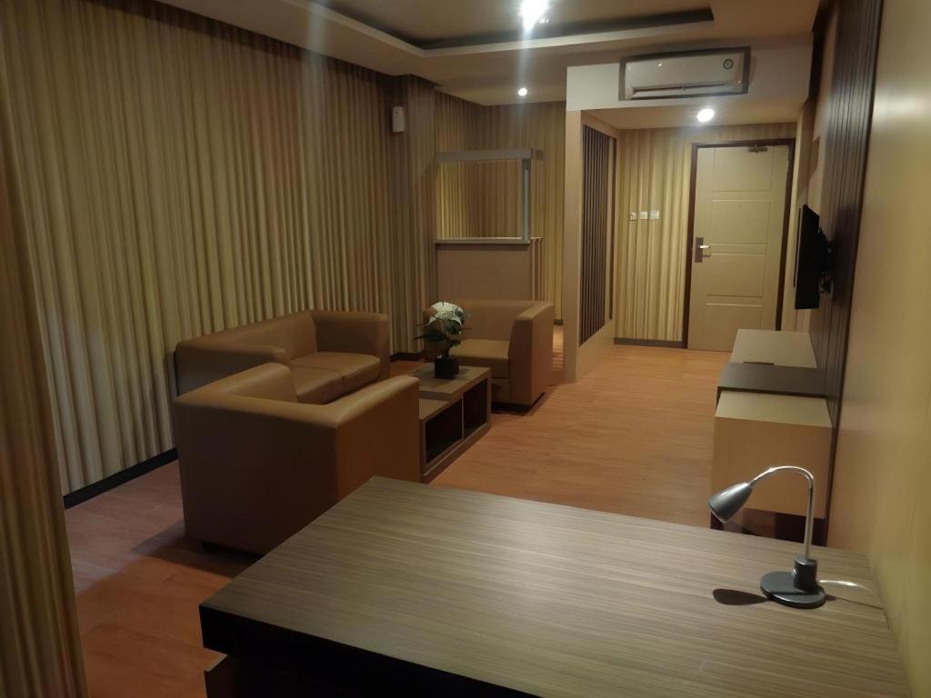 Grand Dian Hotel Slawi Tegal  Luaran gambar