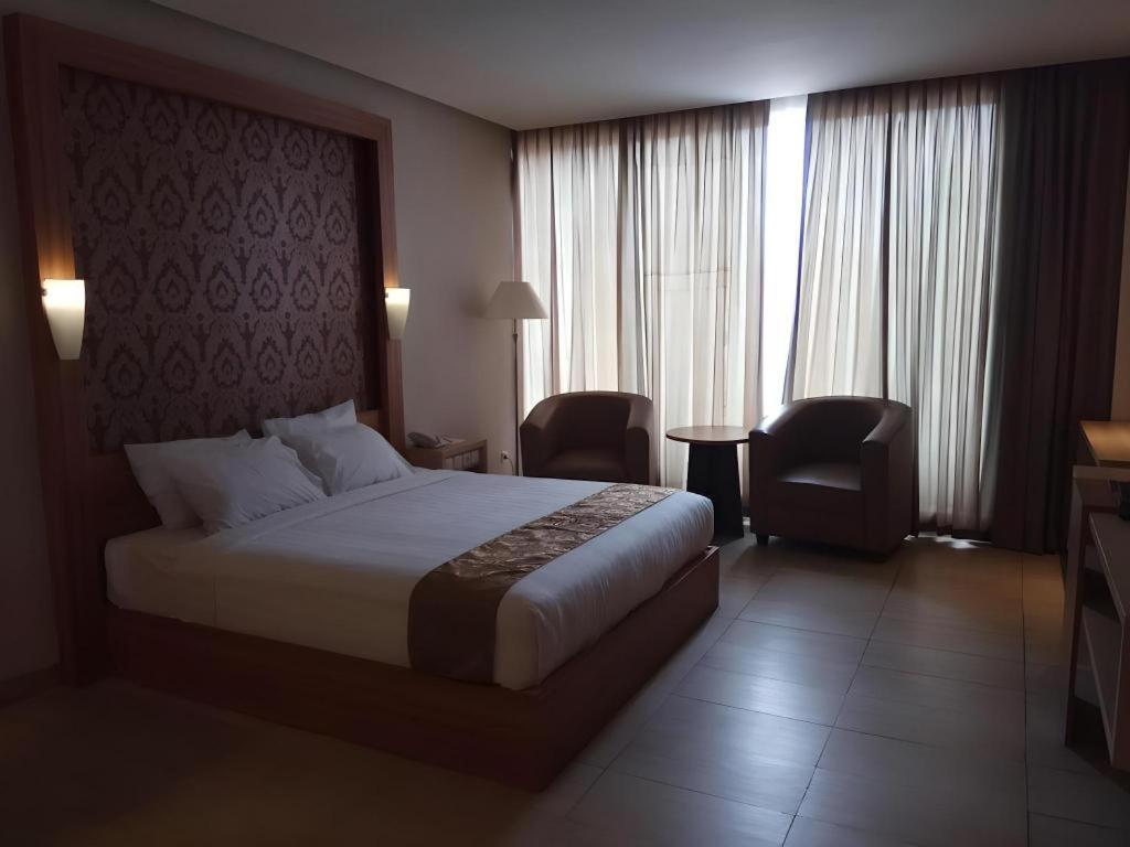 Grand Dian Hotel Slawi Tegal  Luaran gambar
